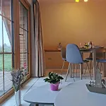 Reetdach Ferienhaeuser בית נופש