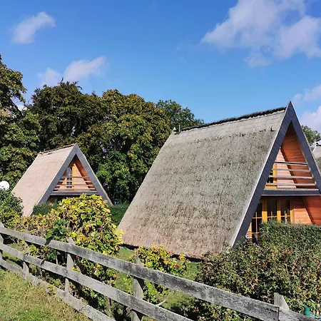 Reetdach Ferienhaeuser 別荘