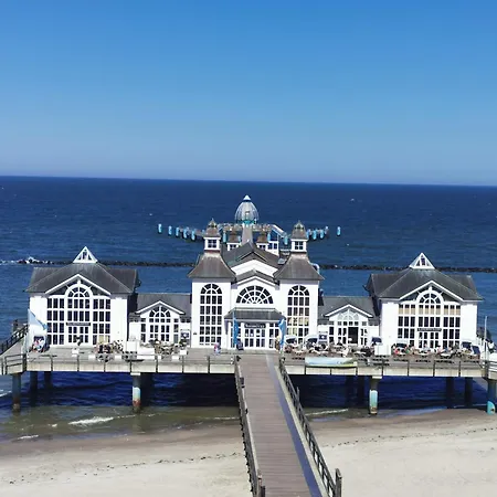 別荘 Reetdach Ferienhaeuser