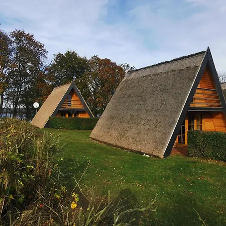 別荘 Reetdach Ferienhaeuser