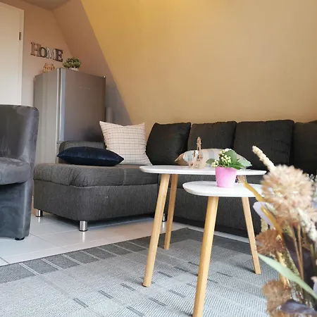 Reetdach Ferienhaeuser Hébergement de vacances *